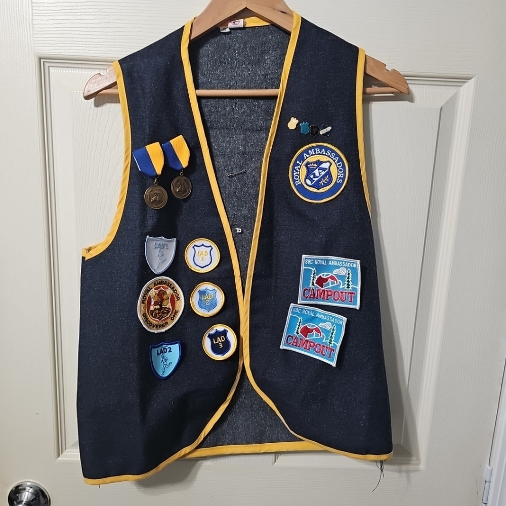 Vintage Royal Ambassadors Christian Dark Denim Jean Vest Embroiderd Patches S